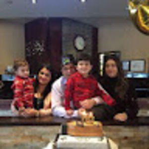 Meet your Posher, Nada